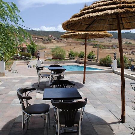 Tamanoucht Hotel Ифран Екстериор снимка