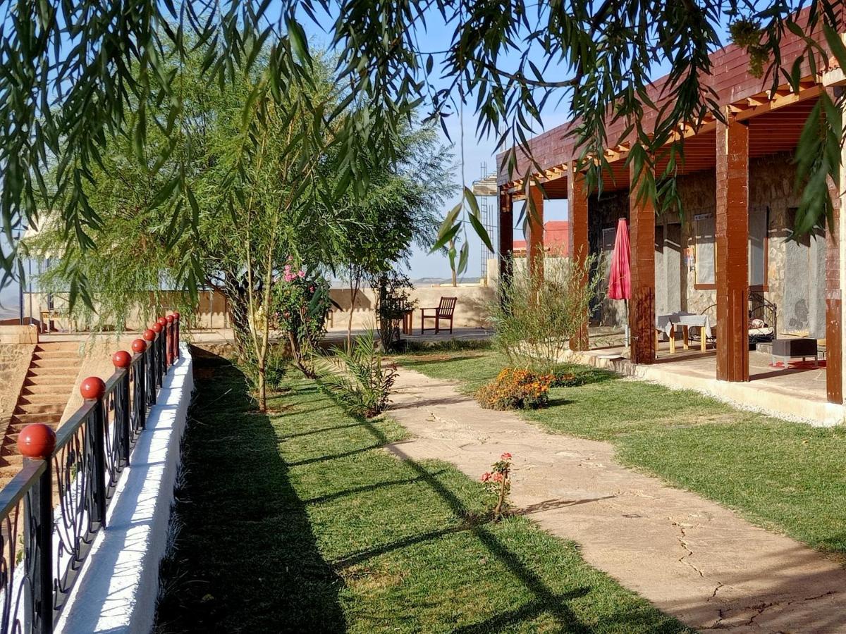 Tamanoucht Hotel Ифран Екстериор снимка