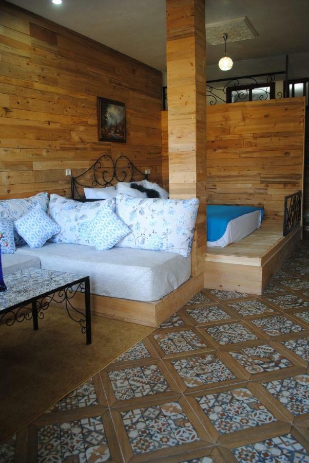 Tamanoucht Hotel Ифран Екстериор снимка
