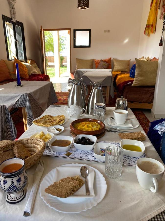 Tamanoucht Hotel Ифран Екстериор снимка